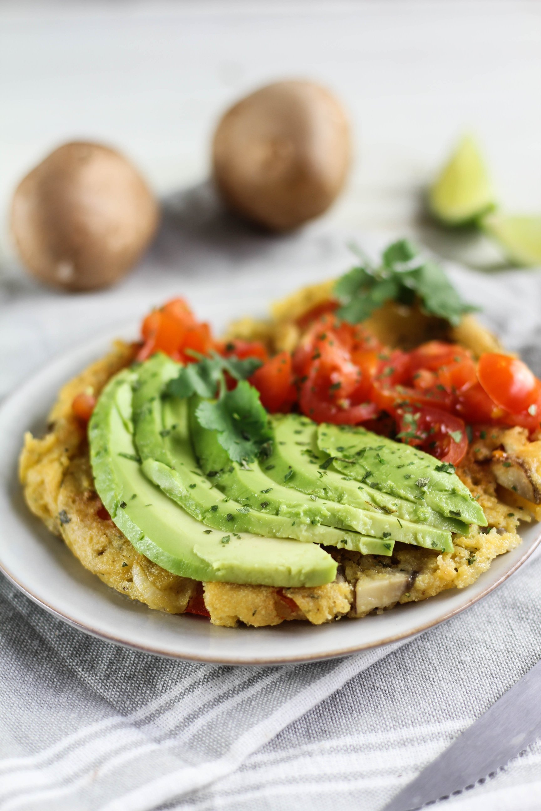 veganes omelette mit Avocadocreme by somegreenlife